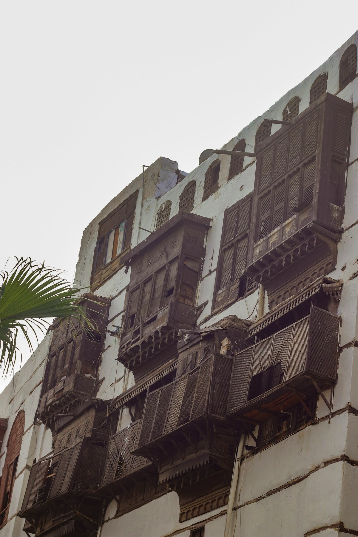 Historic coral house with wooden rawashin balconies in Al Balad, Jeddah